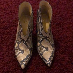 Vince Camuto Sestrind V Dress Booties